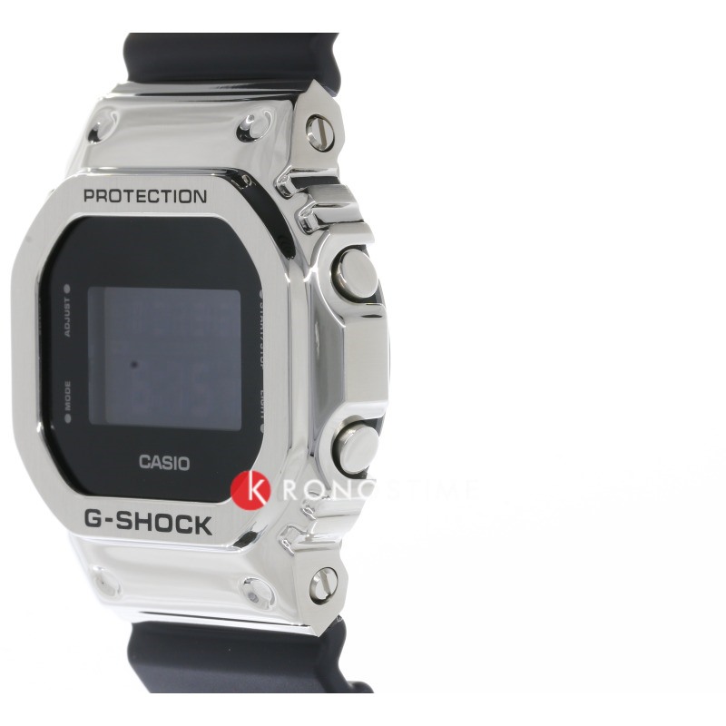 Фотография часов Casio G-Shock GM-5600-1_5